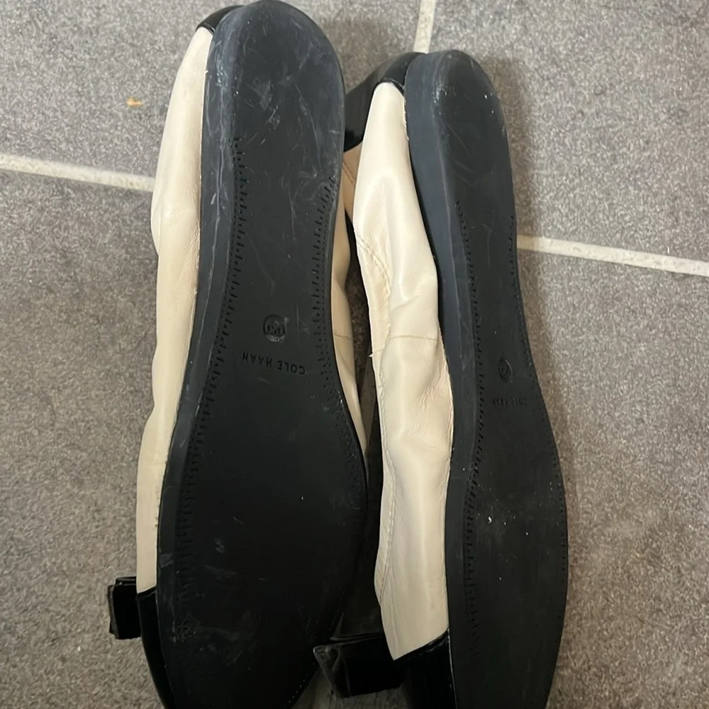 Cole Haan Ballet Flats Size 10 Black and Cream Leather